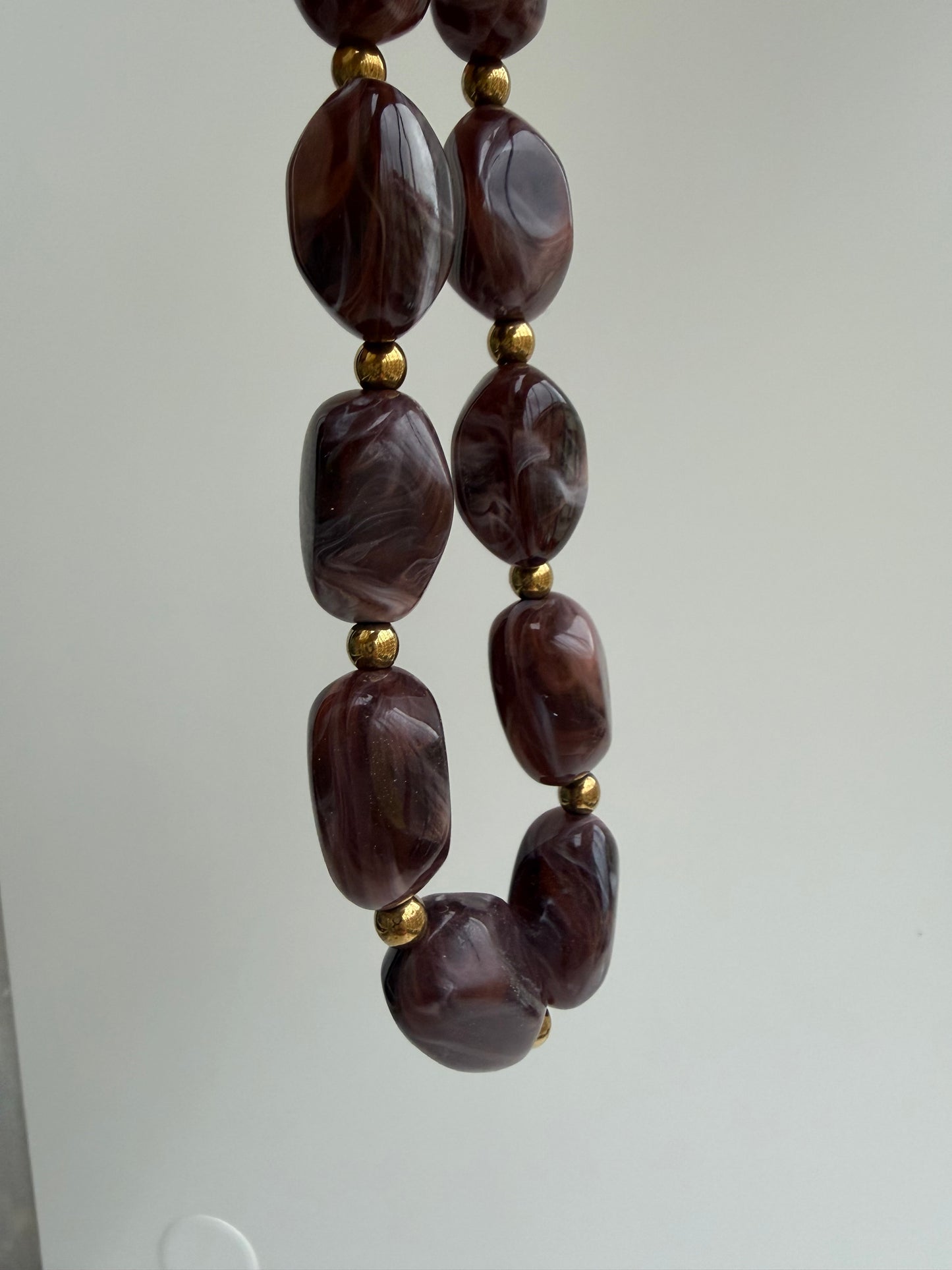 Colar Cravina Castanho Chocolate