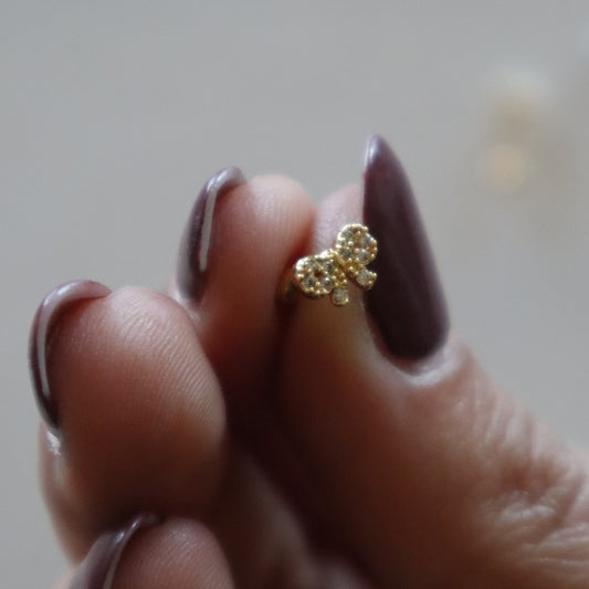 piercing Avel dourado em aço inoxidável, minimalista, para lóbulo, helix, tragus, conch e rook